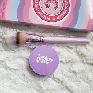 New Half Caked in bloom duo fiber brush set